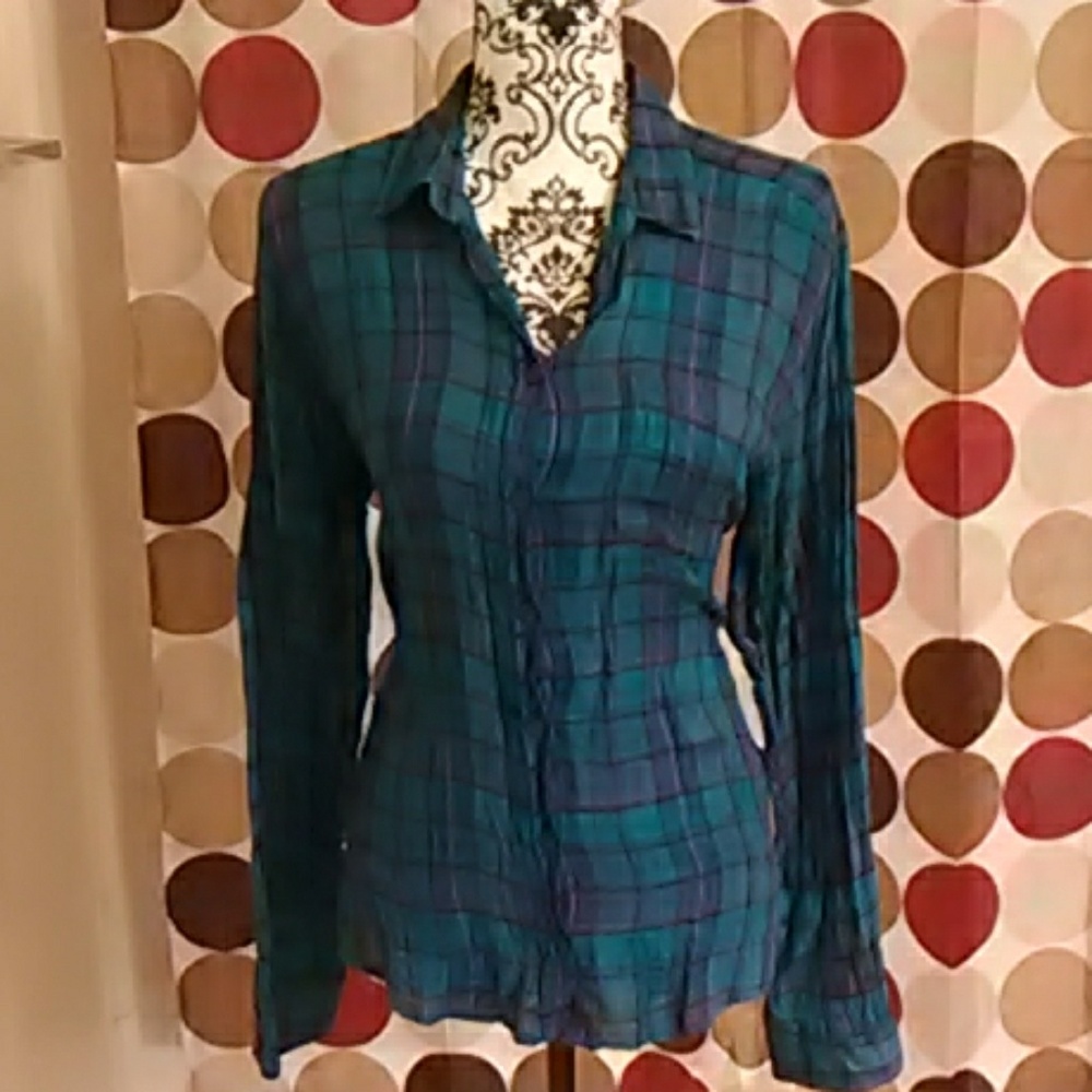American Eagle blue flannel button up